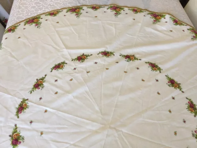 Royal Albert Doulton Old Country Roses 67’ Round Tablecloth