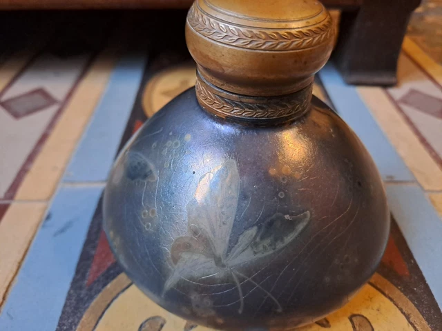 Encrier Art Nouveau céramique irisé décor papillons signé MONTIERES inkwell