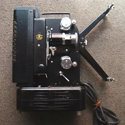 Petit projecteur Pathé-Baby, plus 6 filmes . date de 1922 - Photos