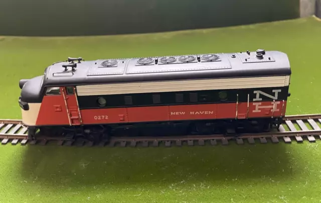 Ho Scale Diesel Powered New Haven #0272 UNTESTED