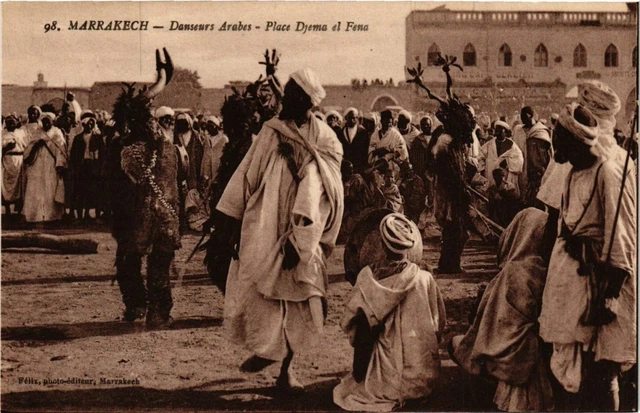 CPA AK Marrakech - Arab Dancers - Place Djema el Fena MOROC (963620)