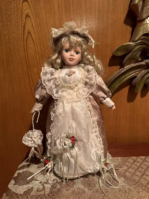 Collectible Porcelain Doll Gold White Lace Dress & Hat Blonde w/Doll Stand ✨
