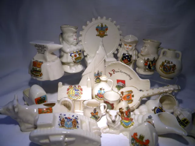 Crested China Selection   B16
