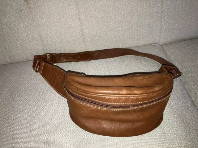 Vintage Coach 0515 British Tan Leather Fanny Pack Belt Bag XS/Small