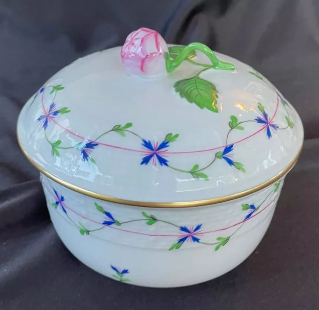 HEREND Hungary Handpainted Porcelain Rose Flower Bonbon Trinket Cover Box Bowl