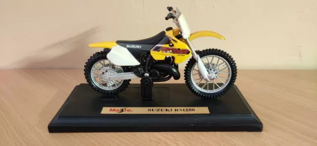 Moto Collection Maisto 1/18 Suzuki Rm 250