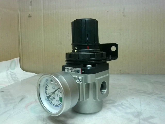 SMC AR30K-03B-XG Pressure Regulator 0.05-0.85 MPa 3/8"NPT (4 w/ - New No Box