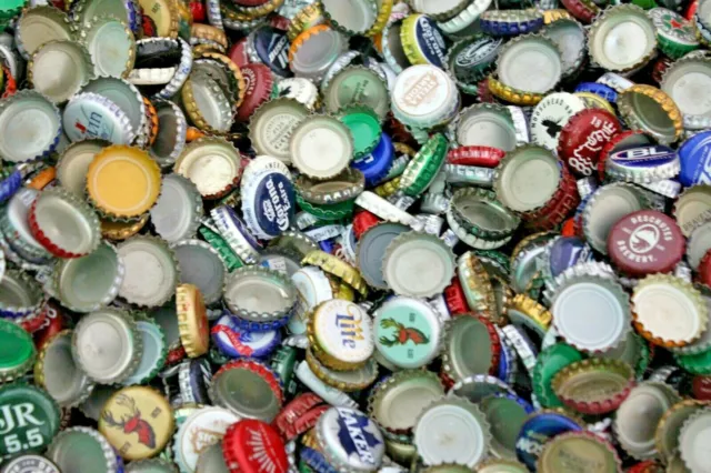 Random 500 Domestic/Canada Beer Bottle Caps. Huge Variety (+200 Different Kinds)