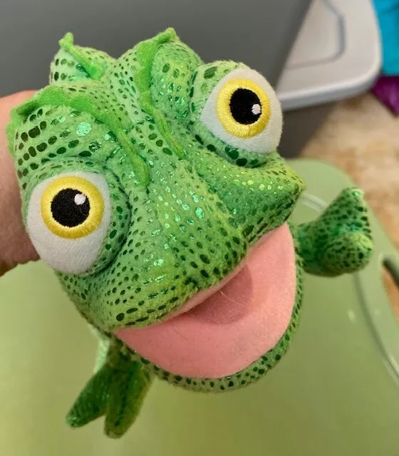 Disney Store Rapunzel Pascal Green Chameleon Tangled Stuffed Animal Plush Toy