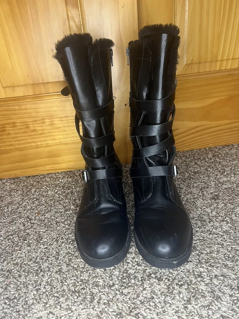 So Women's Black Boots~Cross Buckles & Zipper ~Size 9