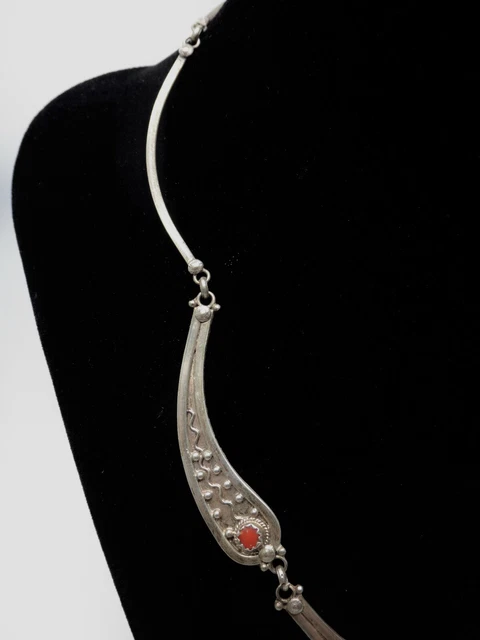 Collier En Argent Massif Avec Courbes Et Perles Oranges – Bijou élégant Et Coloré