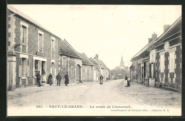 CPA Sacy-Le-Grand, La route de Liancourt