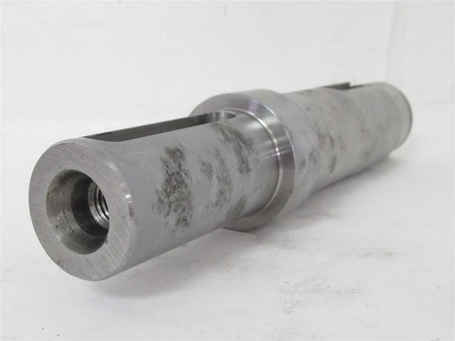 228399 New-No Box; MFG- 06411444/70 Output Shaft