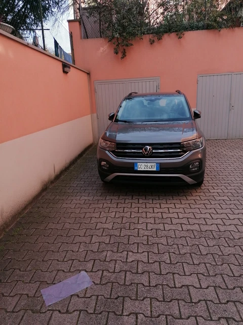 T cross volkswagen grigia metallizzata - dicembre 2020. 20.000 km.Pacchetto tech