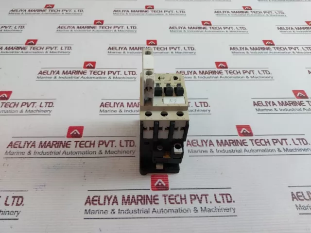 Siemens 3TF33 00-0A Air Break (Power) Contactor w/ 3TX4010-2A Contact Block