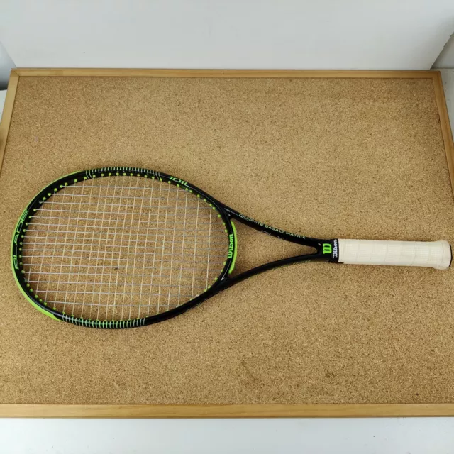 Wilson BLX Blade 101L Tennisschläger. Griff 4