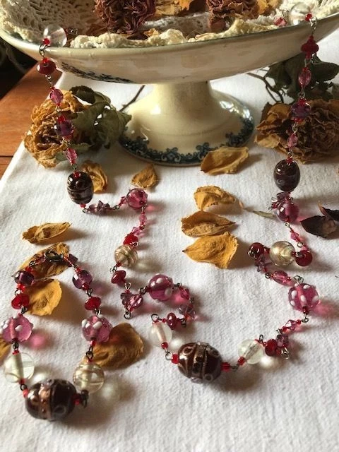 Collier Vintage Perles Tubes En Pâte De Verre Bleu - Bijou Fantaisie Femme, état Impeccable (occasion)