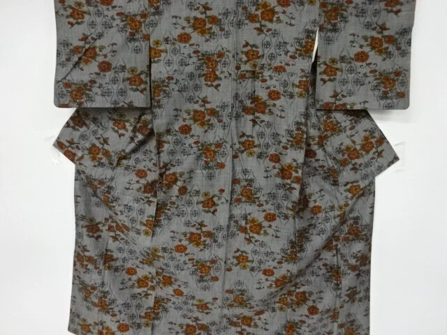 6715424: Japanese Kimono / Antique Kimono / Mawata Tsumugi / Woven Floral Arabes
