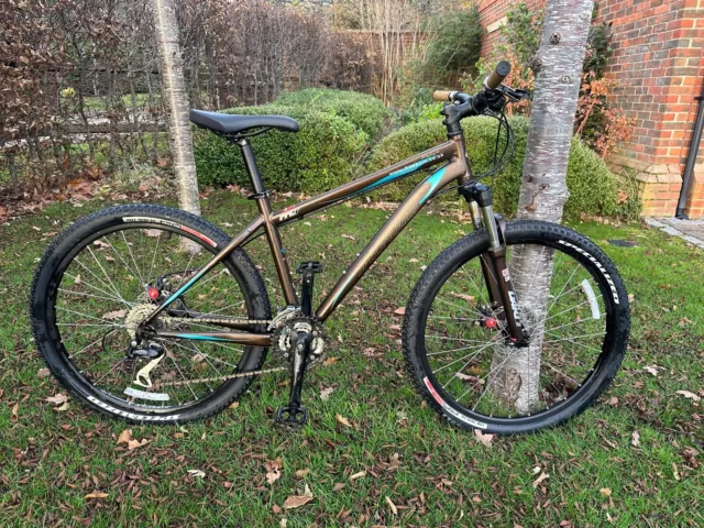 Specialized sales myka 17