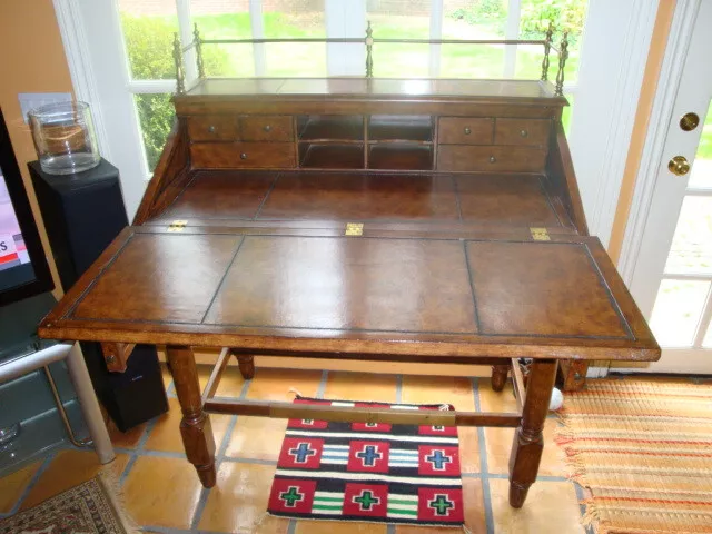 RARE Thomasville HEMINGWAY "Papa" Standing Style Writing Desk Excellent RARE Thomasville HEMINGWAY "Papa" Standing Style Writing Desk Excellent