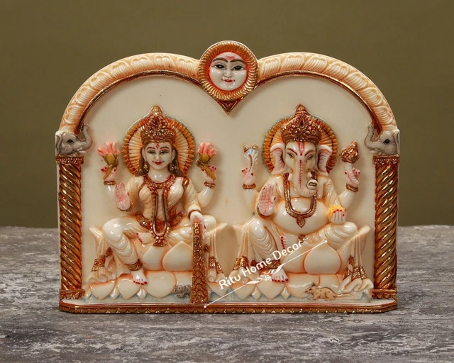 Kridaykraft Statue culturelle couple Rajasthani assis sur chameau Kridaykraft Statue culturelle couple Rajasthani assis sur chameau