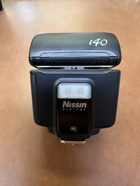 Nissin  i40 Shoe Mount Flash for  Nissin