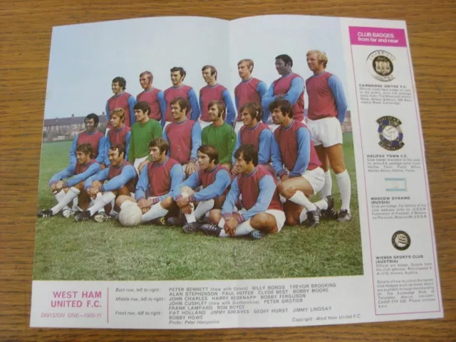1970/1971 Football League Review Magazine: No 523 - Team Group Picture: West Ham