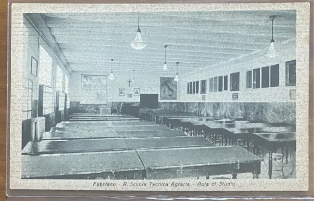Fabriano-R.Scuola Tecnica Agraria-Aula di studio fp,nvg 1930-40