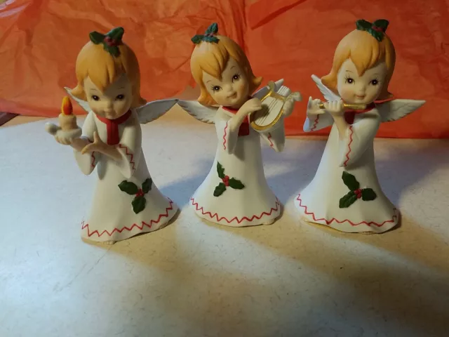 3 VTG.1984 LEFTON BISQUE CHRISTMAS ANGEL FIGURINES w/ HARP FLUTE CANDLE #0456