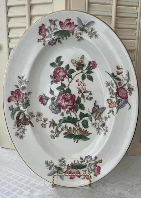 Wedgwood Charnwood WD3984 Bone China Oval 13 1/2" Serving Platter
