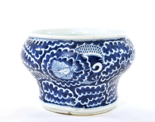1900's Chinese Blue & White Porcelain Dragon Pot Jar