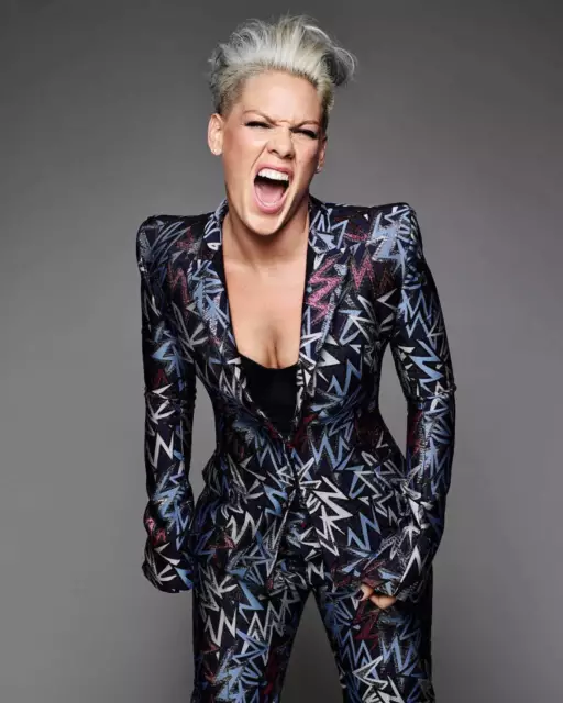 Pink Alecia Beth Moore Glossy 8X10 Photo Picture Print Image F