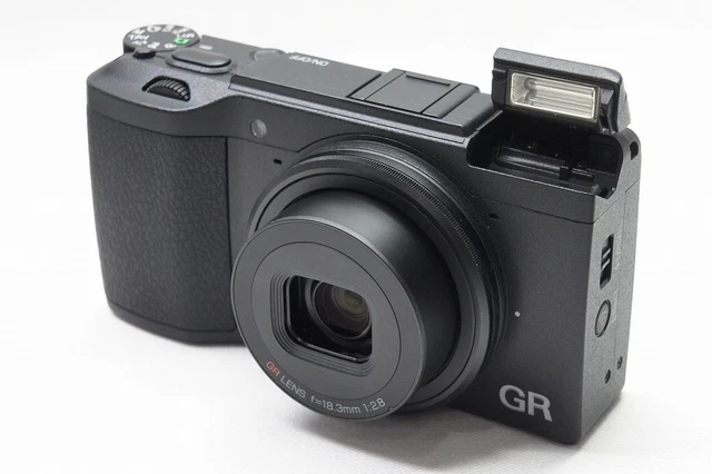 "580 shots" RICOH GR II 16.2 MP Compact Digital Camera Black #230916b 2