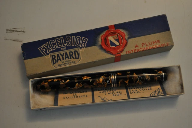 Stylo Plume Ancien Excelsior Bayard Couleur émeraude - à Pompe - Occasion