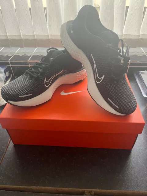 nike zoomx black