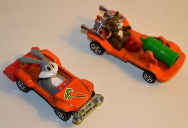 Lot de 2 voitures figurines Bugs Bunny Jerry CORGI WB Looney tunes vintage 2