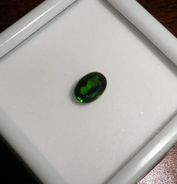 0.75 ct Oval 7x5mm CHROME DIOPSIDE Russia - Loose Gemstone Green C9604