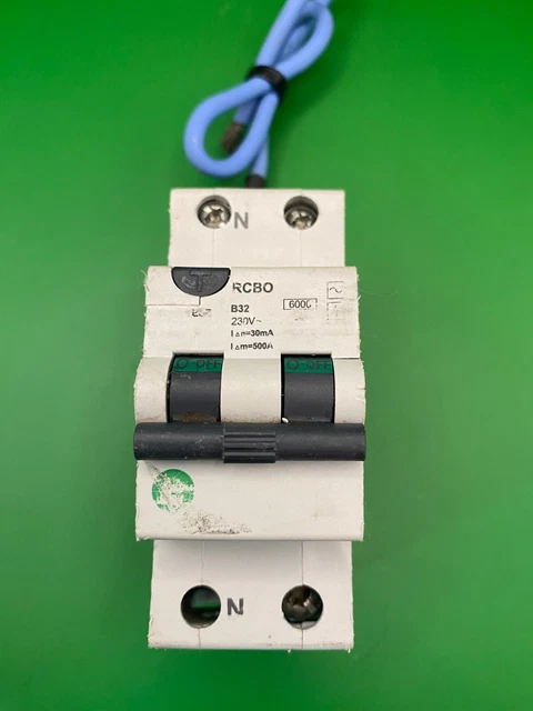 STEEPLE B32 32A 30mA RCBO £19.99 - PicClick UK