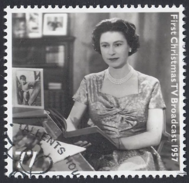 Queen Elizabeth 11 Christmas Message 1957 illustrated on 2012 fine used GB stamp