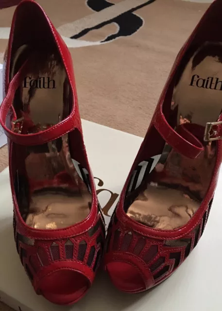 Chaussures femmes Faith en cuir rouge talons neufs taille 5 superbes chaussures 3