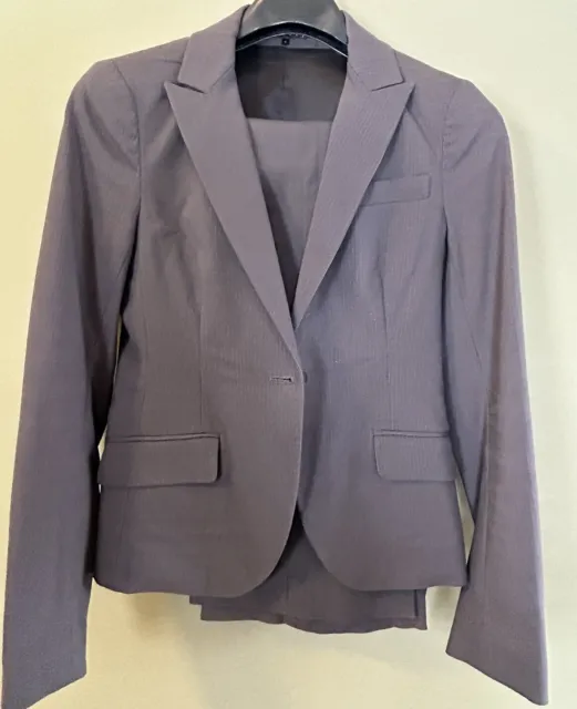 THEORY Womens Pant Suit Two Piece Set. Excellent Condition Dark Gray