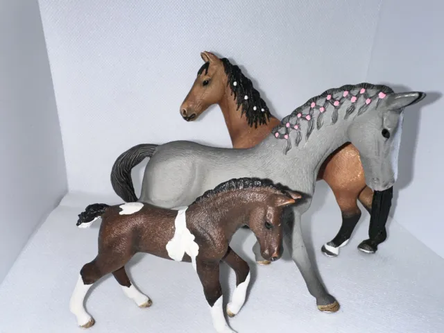 Schleich Horse Trakehner 13888 Mare, 13757 Mare & 13758 Foal Bundle