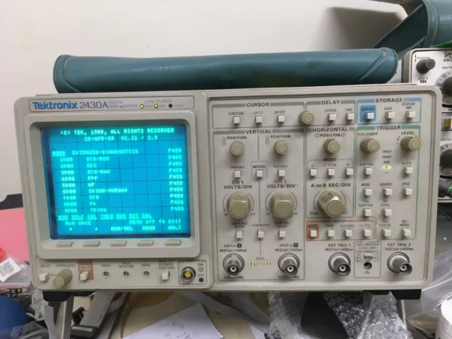 Tektronix 2430A DIGITAL OSCILLOSCOPE