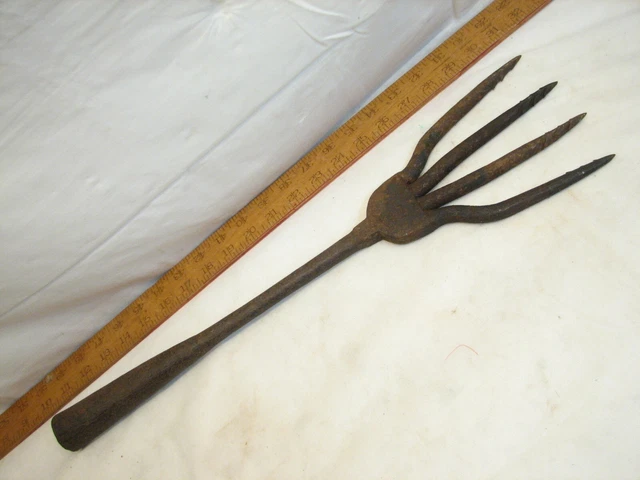 Antique Large 4-Tine Fish Eel Frog Gig Tool Spear Hand Forged Fishing Fork Antique Large 4-Tine Fish Eel Frog Gig Tool Spear Hand Forged Fishing Fork