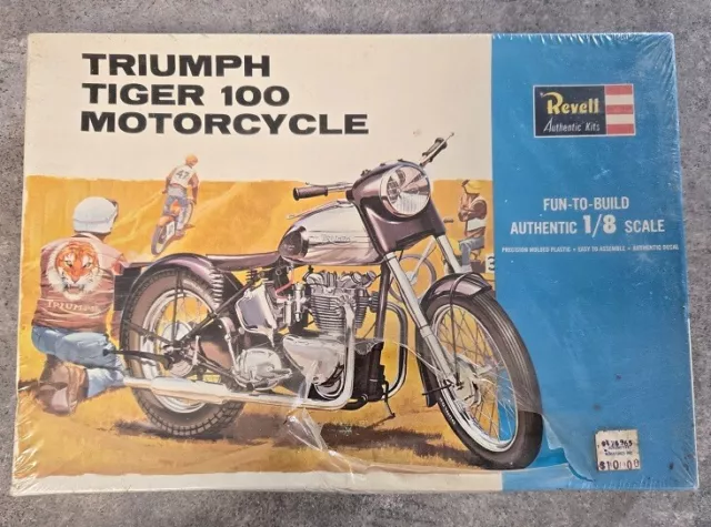 1/8 REVELL TRIC Up Triumph Tri-Wheel Trip Out Trike Bike