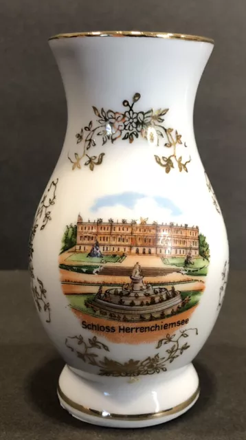 BAREUTHER WALDSASSEN Bavaria-Germany Porcelain Vase #241  Fountain Design
