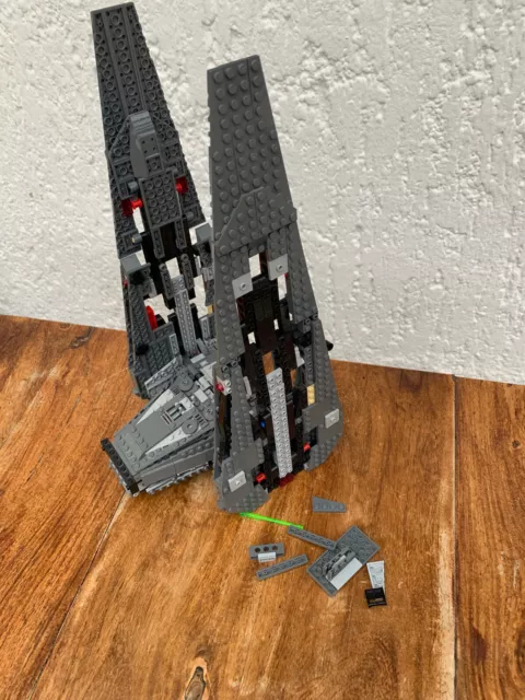 LEGO Star Wars: Kylo Ren’s Command Shuttle 75104 - nicht komplett -