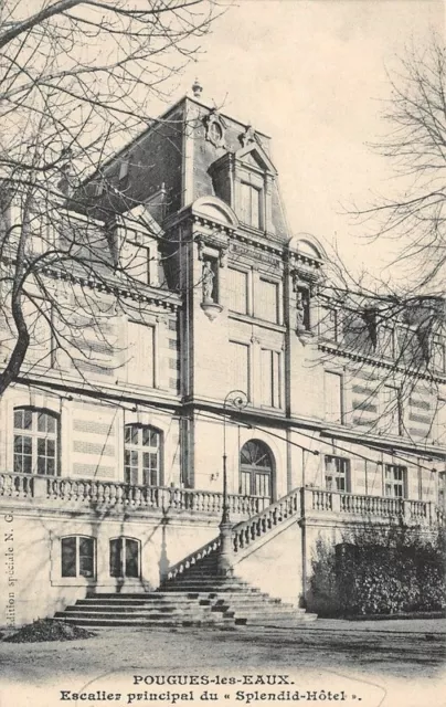 POUGUES-les-EAUX - main staircase of the splendid hotel