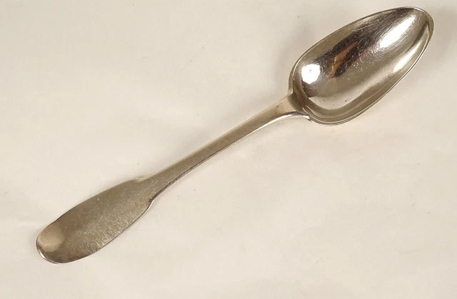 Cuillère à Ragoût En Argent, Modèle Uniplat. Poinçons Aux Fermiers Generaux Epqoue Xviiieme Siecle Petits Chocs Poids 121 G
