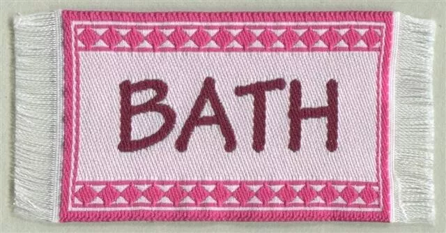 Miniatur Bad Teppich, reines Polyester, "Bath", Puppenhaus rosa 3,5x7 cm